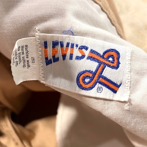 🎉HP🎉VTG Levi’s,Mid-Rise,Flared Leg, Excellent Condition,Absolutely Amazing Fit - Picture 11 of 15